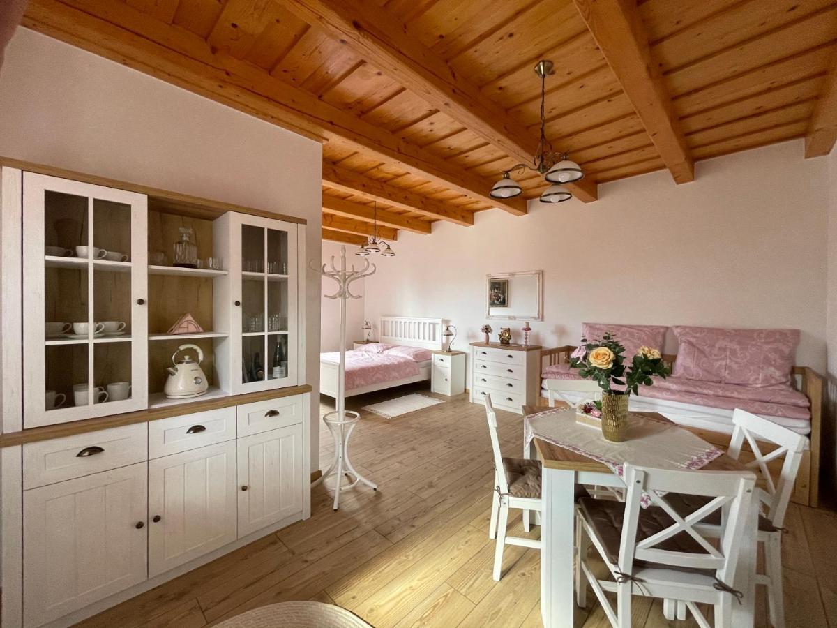 Holiday home Rozsa *