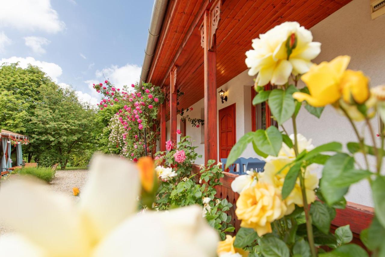 Holiday home Rozsa